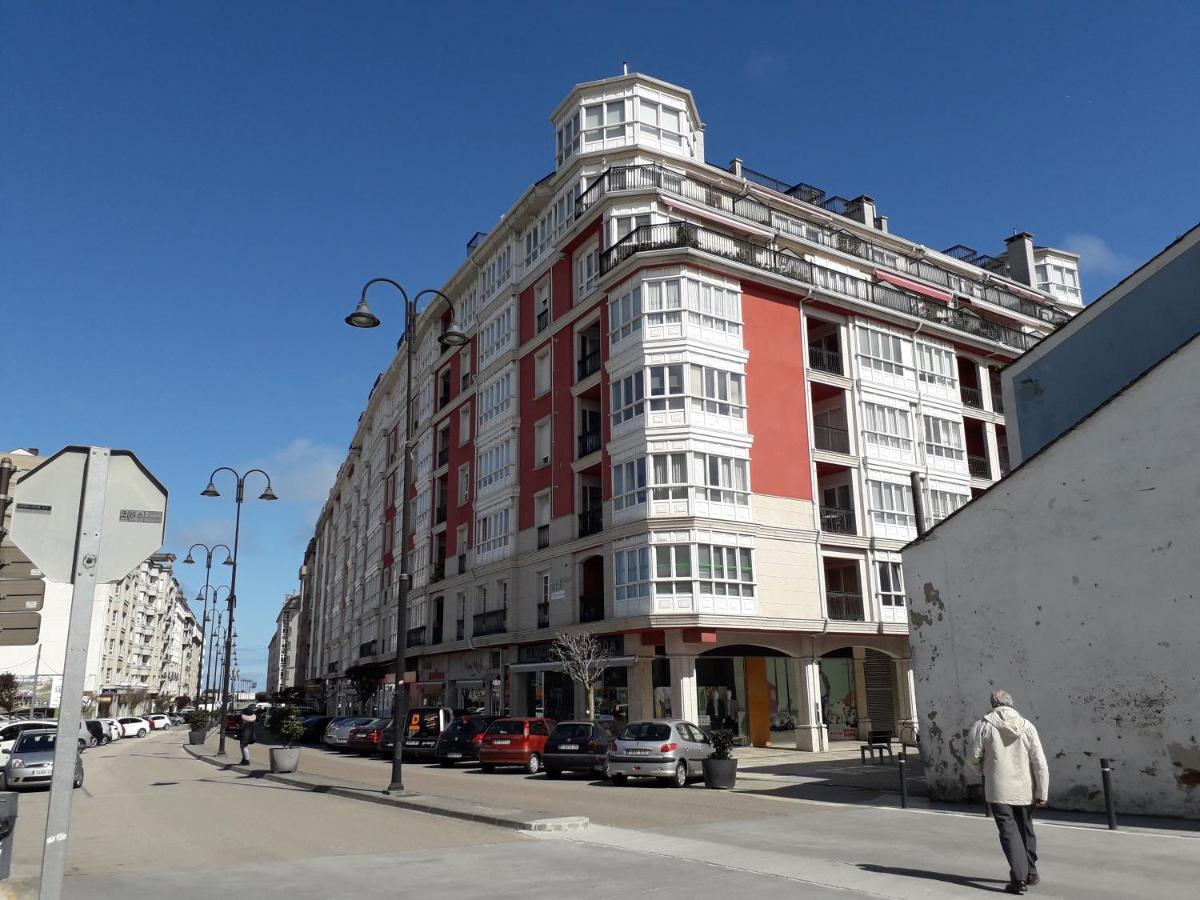 Atico Con Terraza Y Piscina Comunitaria Apartment Ribadeo Exterior photo